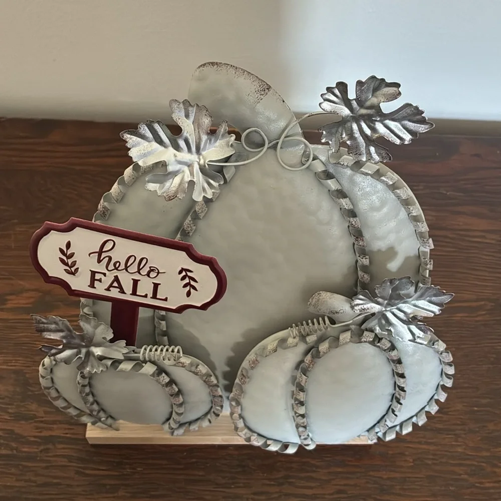 NWT- Silver Metal Pumpkins Trio Decoration w/ Hello Fall Sign on Wood Base 🍁
